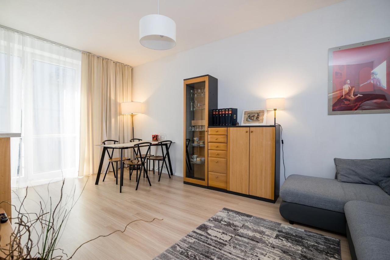 Shortstaypoland Plac Dabrowskiego B140 Βαρσοβία Εξωτερικό φωτογραφία